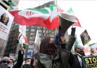 "Досить ядерного лицемірства": у Лондоні пройшла багатотисячна акція проти бомбардувань Ірану (відео)