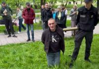 Приставив до шиї ніж: у Львові чоловік побачив військових ТЦК і взяв в заручниці 13-річну дівчинку (фото)