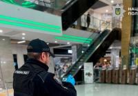 У Києві в ТРЦ Gulliver чоловік впав з п'ятого поверху і загинув 