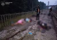 Поїзд затримався: Росія вбила 8 людей на залізничній станції під Броварами, з’явились фото