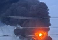 Апокаліптичне відео з Херсону: росіяни вдарили по місту одразу 8 КАБами, багато диму і вогню