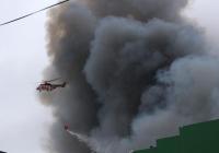 Дніпро накрив густий дим: горять склади бинтів, шин і шоколаду Millenium (відео)