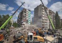 З-під завалів зруйнованого будинку у Києві деблокували тіло 12-річної дівчинки, вже 5 загиблих (відео)