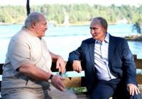 Лукашенко на Валдаї вже третій день: стало відомо, чому його утримує Путін