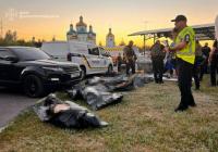"Терпи, маленька": перші хвилини після російського удару по Кривому Рогу показали патрульні (відео)