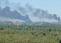 "Та скільки можна?!": росіяни нарахували понад 50 вибухів у Ярославлі, де НПЗ за рік горів 9 разів (відео)