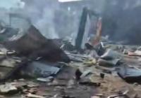 Масована атака 12 КАБами на Васильківку: знищено ринок, багато поранених (відео)