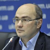 Дмитро Левусь