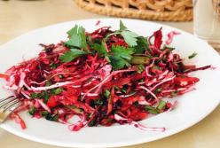 Диетологи рекомендуют весенний салат для эффективной очистки организма после зимы