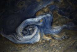 Юнона» увидела атмосферные гравитационные волны в атмосфере Юпитера. Завораживающее видео 
