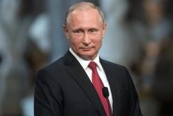 Путин валяет дурака