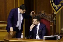 Введет ли Зеленский чрезвычайное положение?