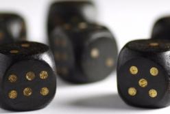 НБУ закупил настольные игры: на работе нечем заняться?