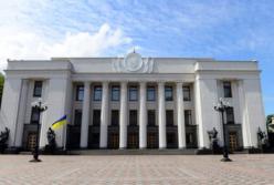 ​Депутаты продолжают играть в популизм