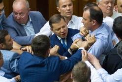 Розы для Яценюка и «бе-бе-бе» Авакова: самые известные конфликты украинских политиков (видео)