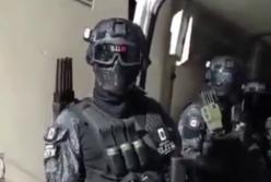 У Мексиці бойовики наркокартелів на бронетехніці атакують Нацгвардію ​​і дають $1200 за кожного копа (відео)