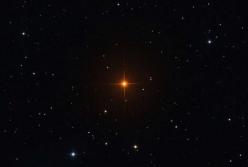 Краснее всех звезд – "как капля крови на черном фоне…" 