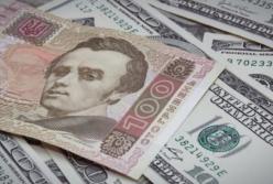 Обвалиться гривне помогла сезонная глупость правительства 