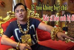 Одержимый золотом мужчина ежедневно носит на себе 13 кг украшений (видео)