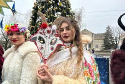 "У нас - колядки та щедрівки, у них - "овсєньки": російські традиції на Святвечір шокують деталями