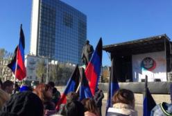 Руссо-свинисто. Будни Донецка