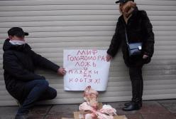 В России продолжают издеваться над памятью жертв голода