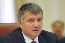 Аваков і купа його радників намагаються розказати, що у нас повністю нова поліція