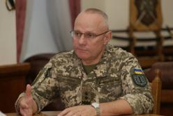 Замість реформи армії: держава подарувала головнокомандувачу Збройних сил Хомчаку третю квартиру