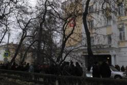 Новости Крымнаша: Ползите дальше, сбивая колени