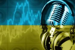 Країна з болем виривається від «совка»