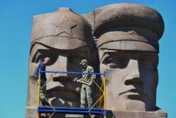 Пока мы папуасы с кувалдой, Планета не уверена - помогать нам оружием или нет