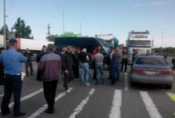 Дороги, фуры и почему государство наконец должно «вломить» 