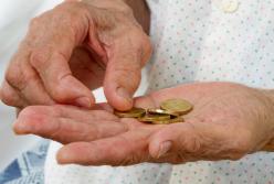 Украинцы беднеют, а политики богатеют: кто в 2017-м заработал больше президента? (видео)