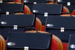 Почему специалисты  отказываются идти в политику