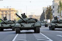 Військова техніка з "парадів" у Донецьку й Луганську не відведена: РФ готує воєнну ескалацію в регіоні