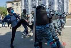 Безумие в Луганске: люди воспроизводят Майдан в городе и захват Рейхстага