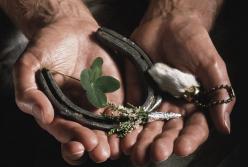 Приметы и суеверия: верить или нет?