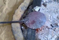 Самый древний в мире детектор лжи до сих пор в деле: Лизнуть раскаленный металл во имя правды (видео)