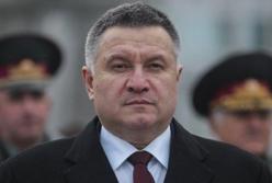 «Своя политическая игра» – как с помощью Донбасса министр подал сигнал президенту (подробности)