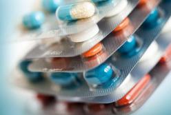 Україна ще не почала закупівлю ліків. Хто в смертельній небезпеці, а хто заробить