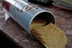 Грозит ожирением и диабетом: чем еще опасно употребление популярного продукта 