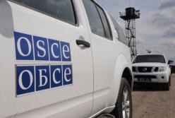 Що росіяни роблять у складі спостерігачів?