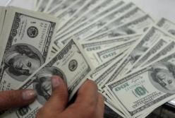 И вы еще несете валюту в банк?