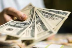 Почему в Украине падает доллар и что будет дальше