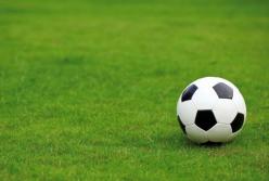 Как НБУ еду у семей футболистов забирает