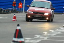 Как Кабмин изменил правила для автошкол