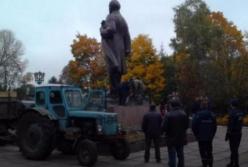 Украина без Ленина? Рановато для таких заголовков...