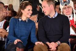Сеть взорвало фото, на котором принц Уильям кусает губы, разглядывая прелести Кейт Миддлтон