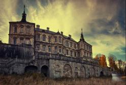 Хелловін по-українськи: 10 замків з привидами