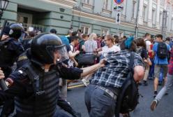 "Шок для полудохлого государства": политолог назвал опасность для Украины из-за протестов в России